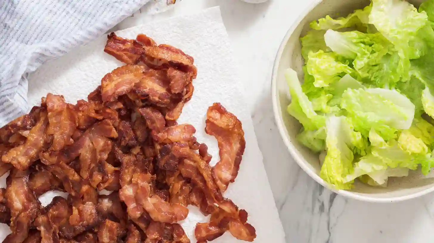 cooked-bacon-blt-salad cooked bacon for Grilled Chicken & Bacon Cucumber BLT Salad