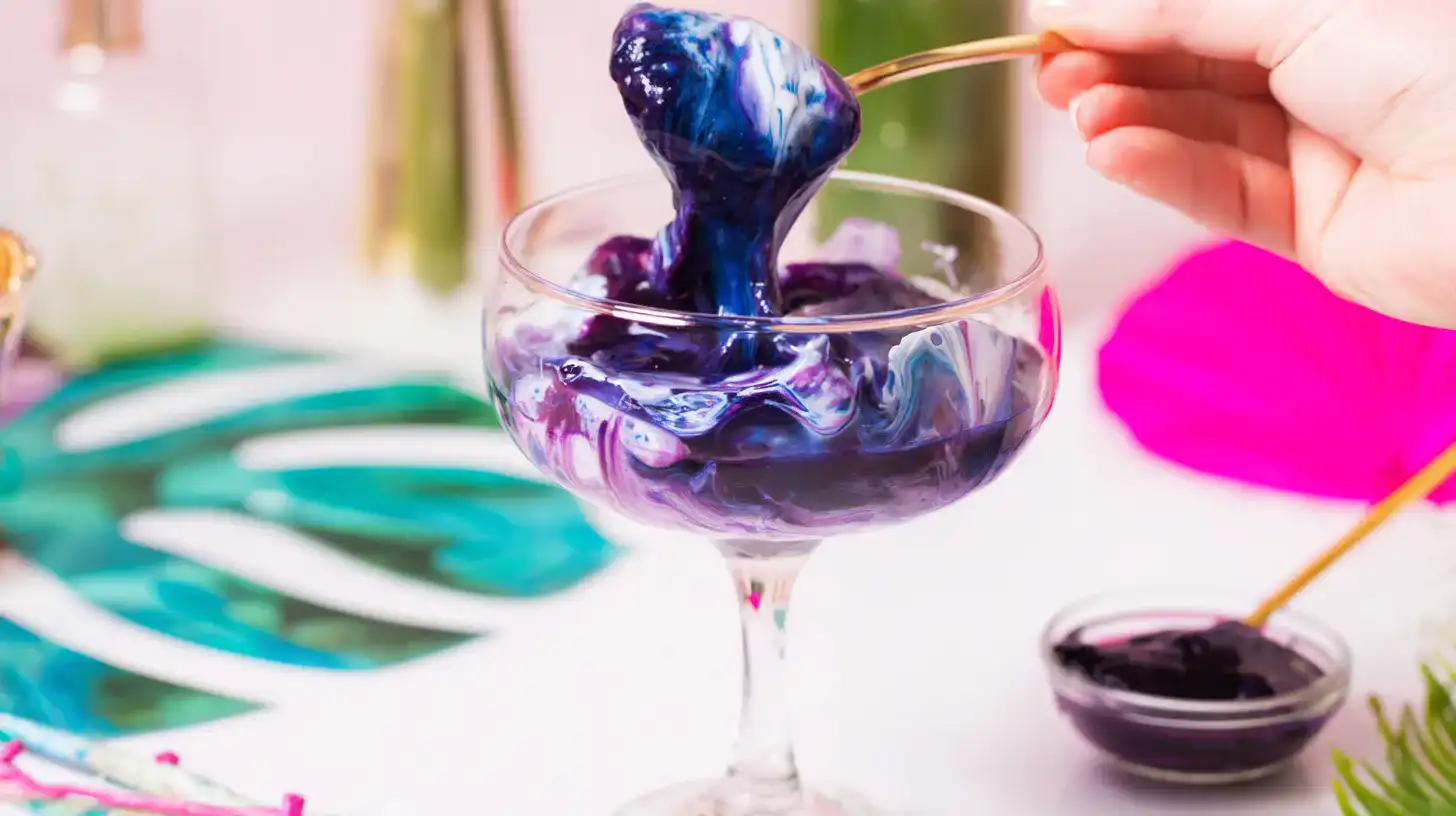 swirl-waves-ocean-love-colada Swirling blueberry purée inside glass for Ocean Love Colada wave effect