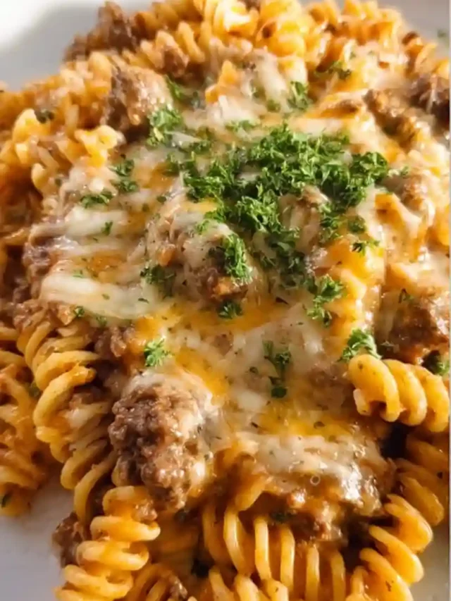 Cajun Cheesy Beef Rotini in Creamy Garlic Sauce